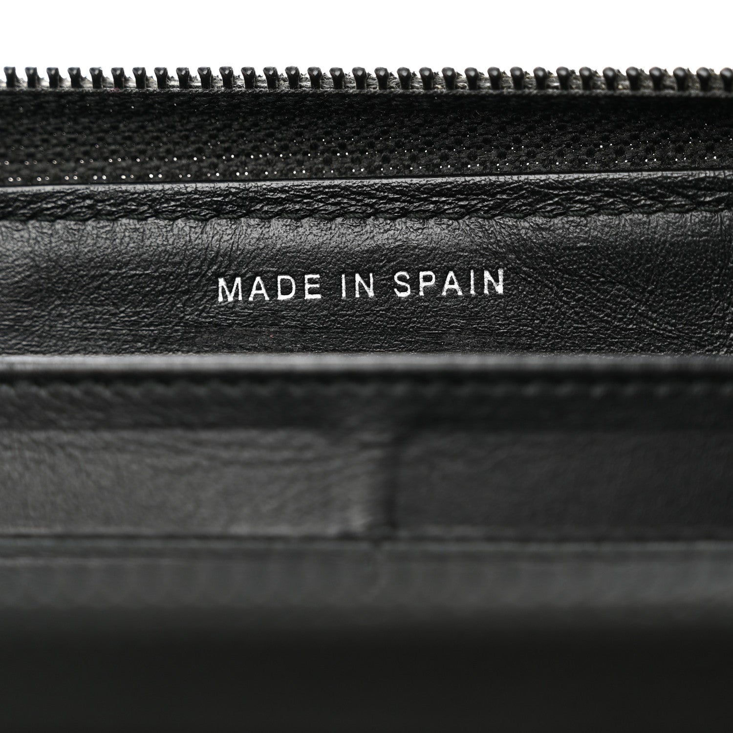 Chanel Caviar Chevron Quilted Zip Around Boy Wallet Black 7 of 11