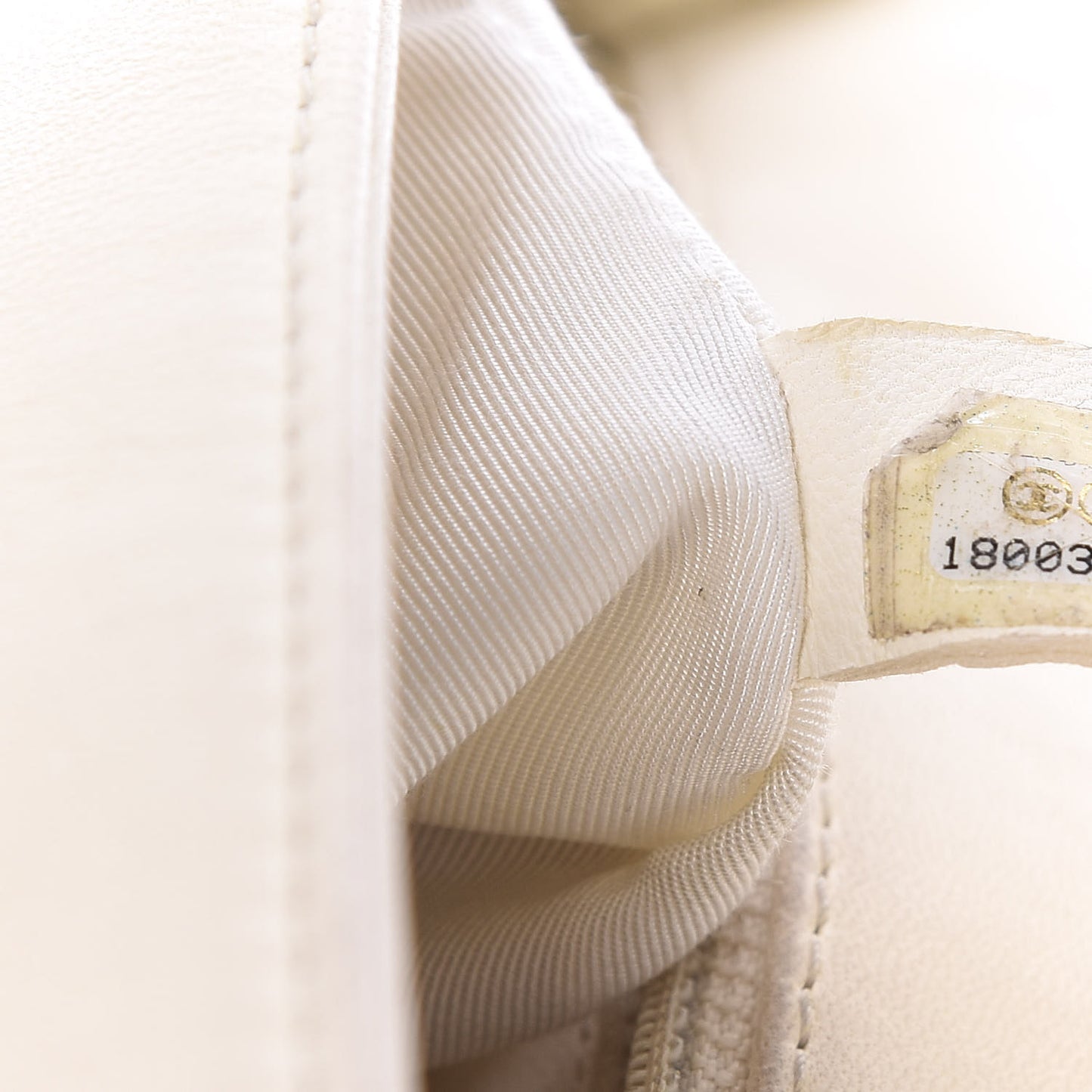 Lambskin Quilted Large Boy Flap Black White