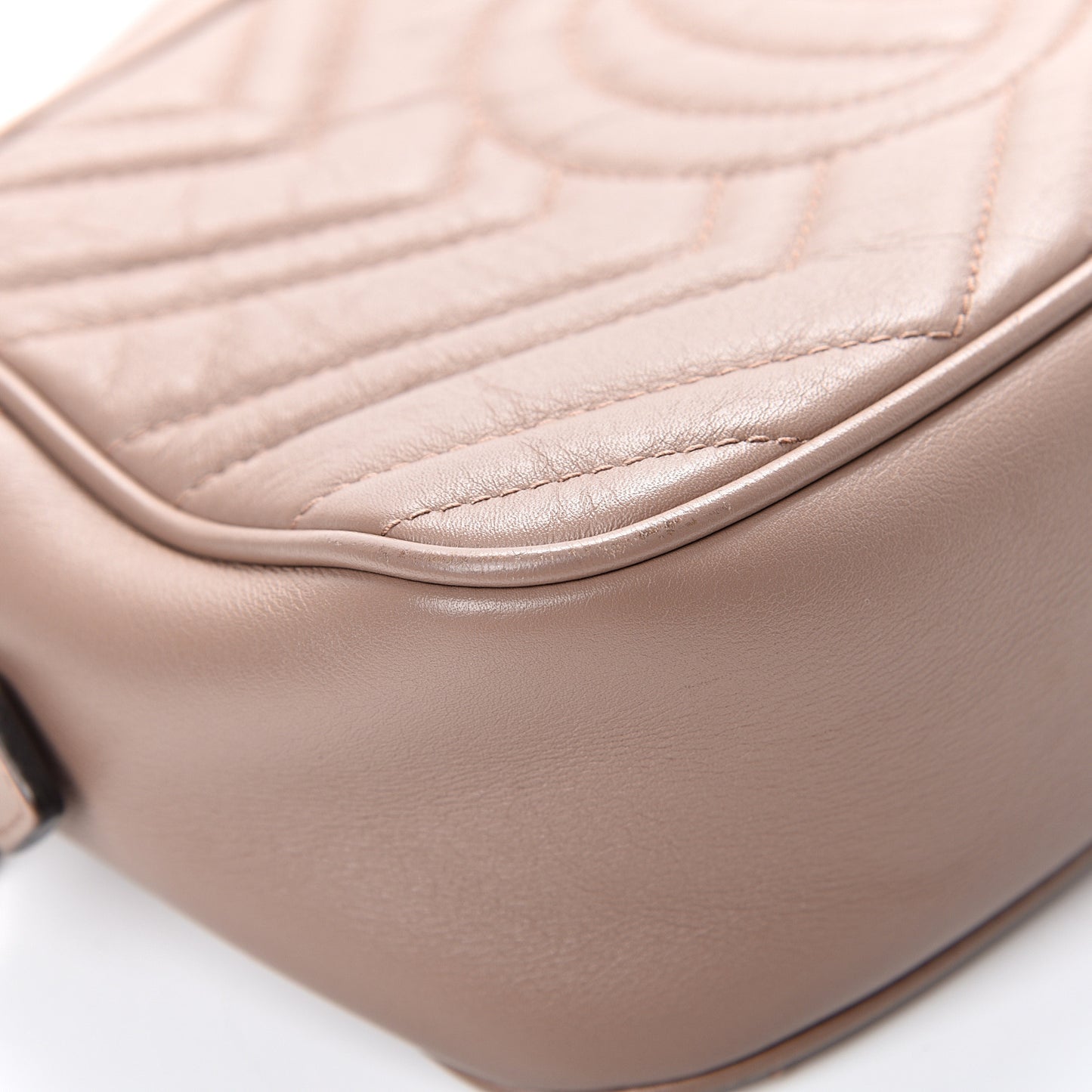 Calfskin Matelasse Small GG Marmont Chain Shoulder Bag Porcelain Rose