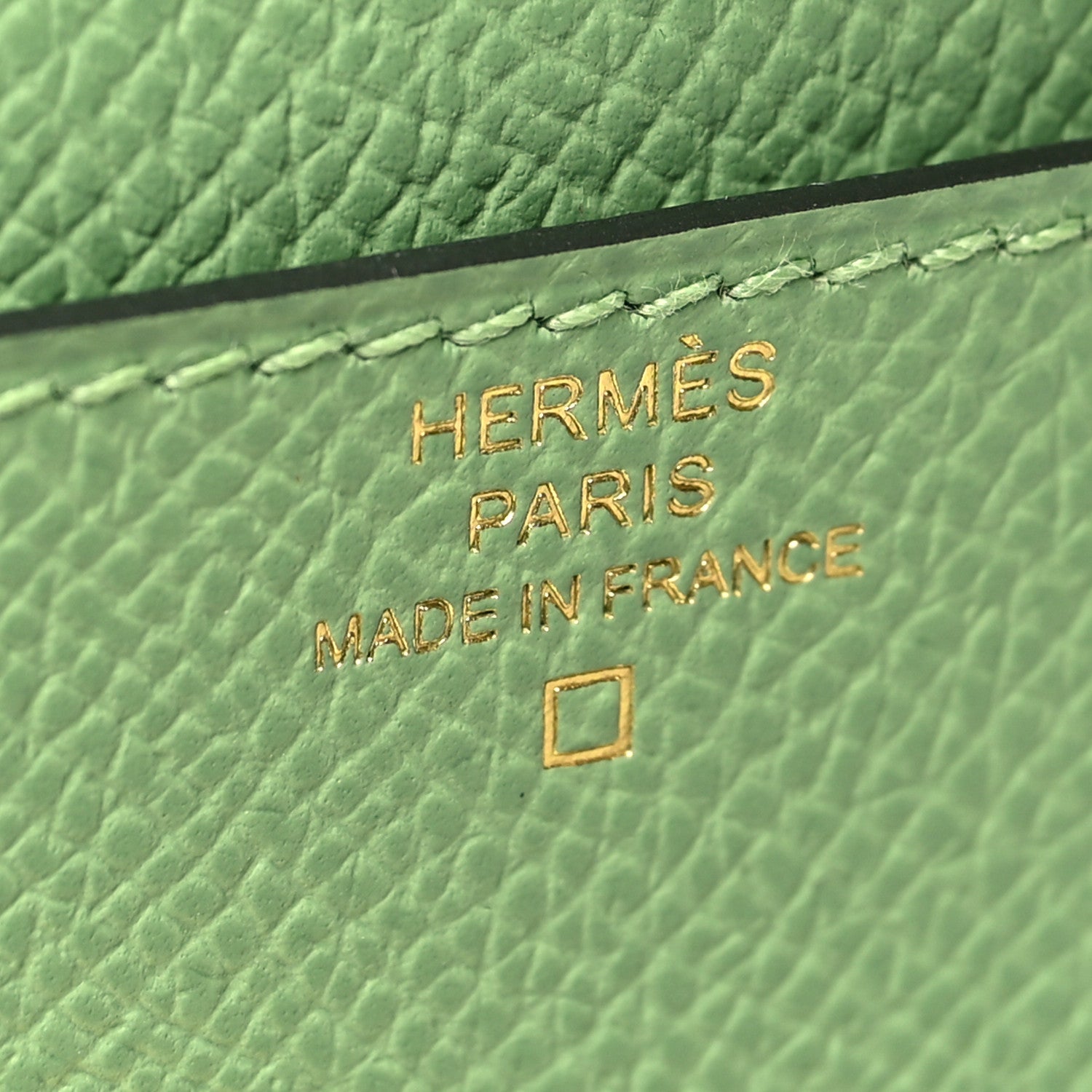 Hermes Epsom Alligator Lizard Constance Wallet To Go Vert Criquet Cactus Beige Sable Ombre 6 of 9