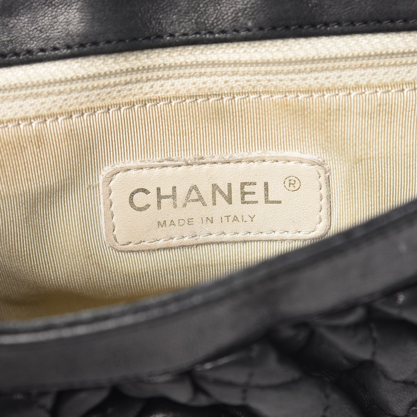 Washed Lambskin Mini Chain Around Messenger Black
