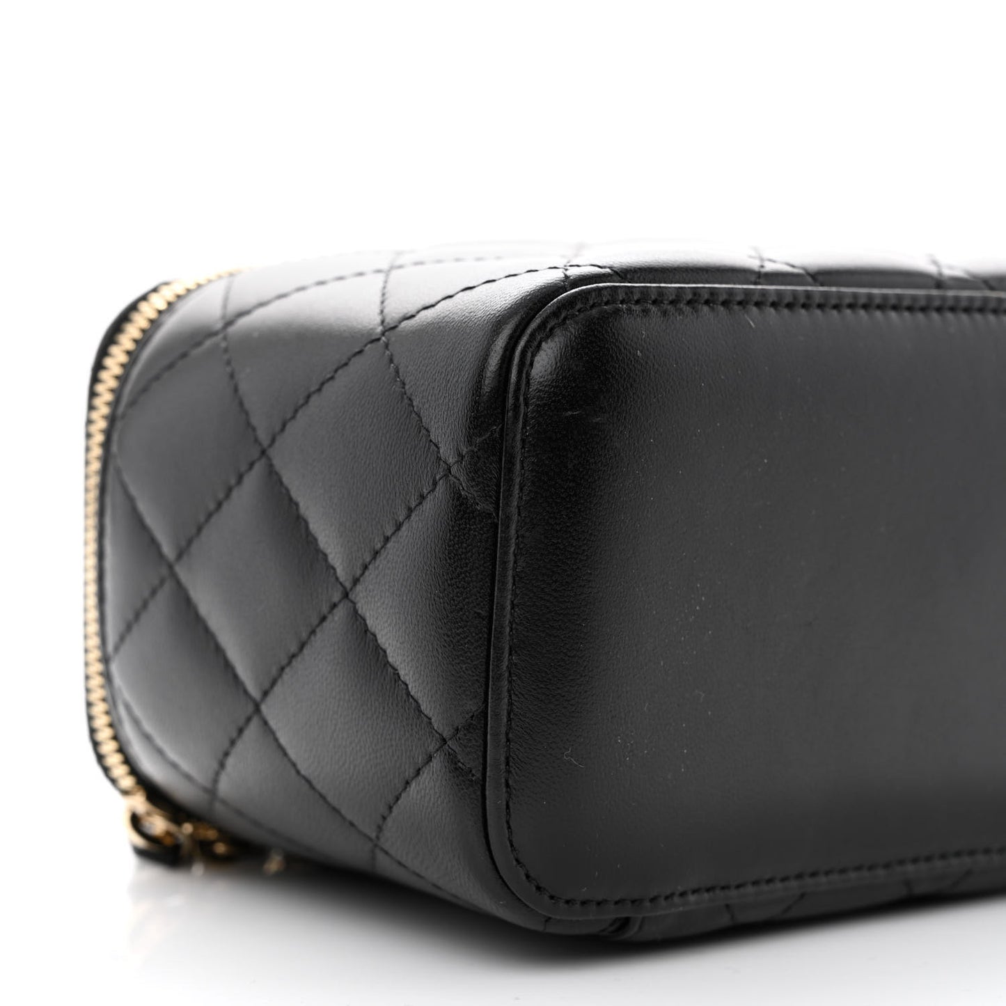 Lambskin Quilted Small Vanity Case With Chain Black