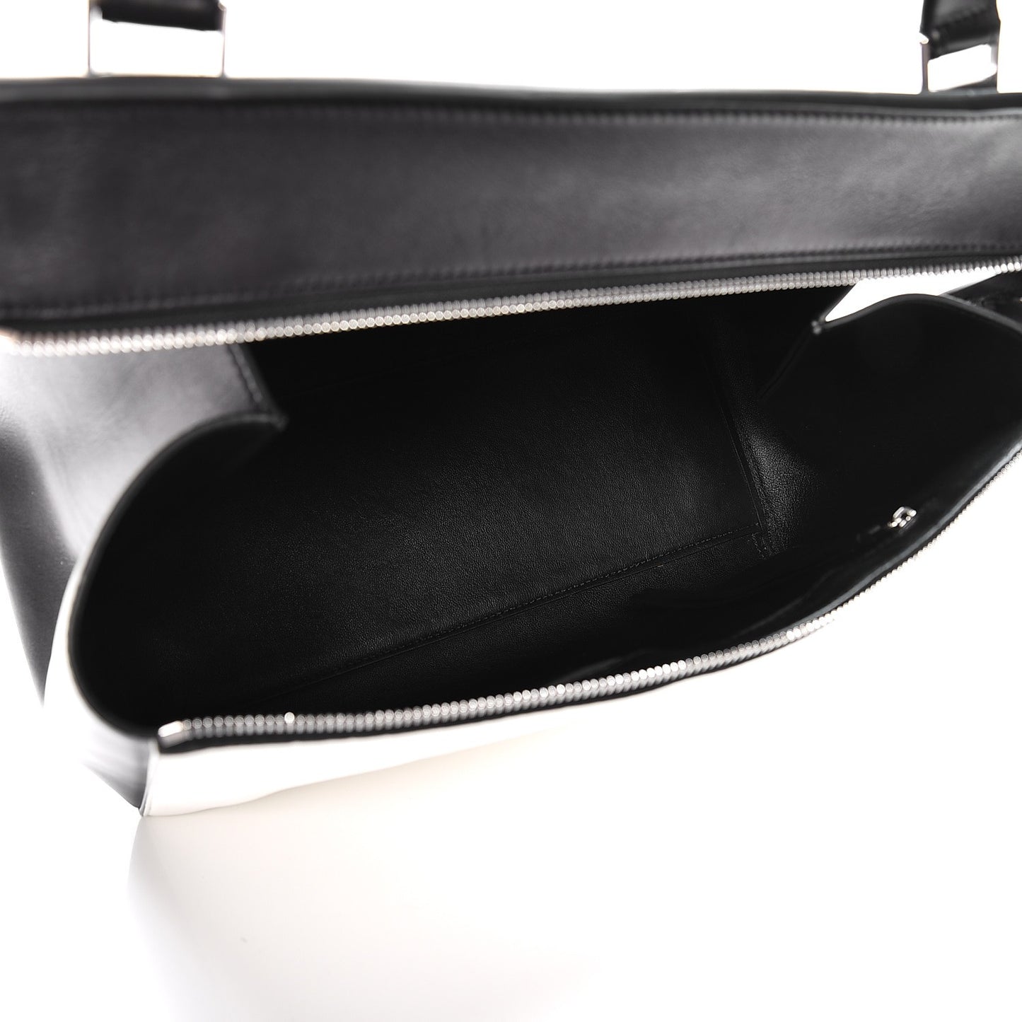 Supple Calfskin Medium Bi-Color Edge Shoulder Bag Cream