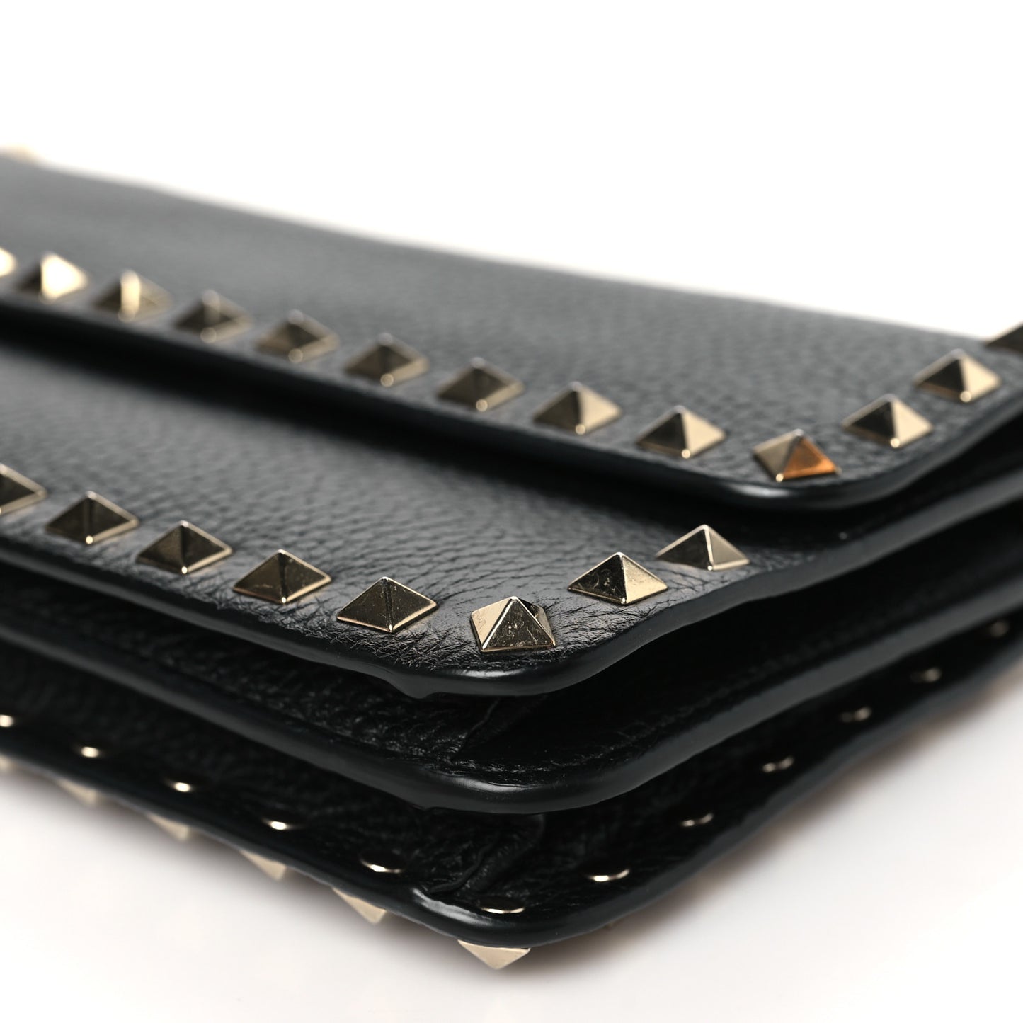 Pebbled Calfskin Rockstud Flap Wallet On Chain
