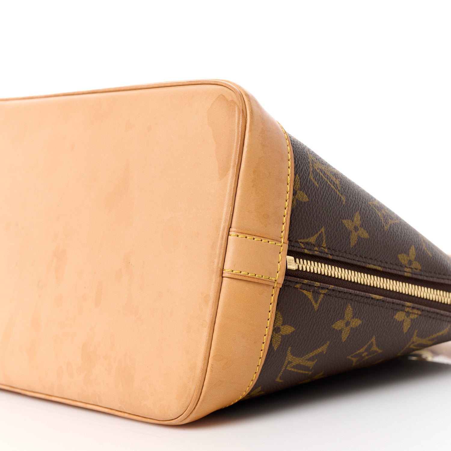 Louis Vuitton Monogram Alma PM 11 of 13