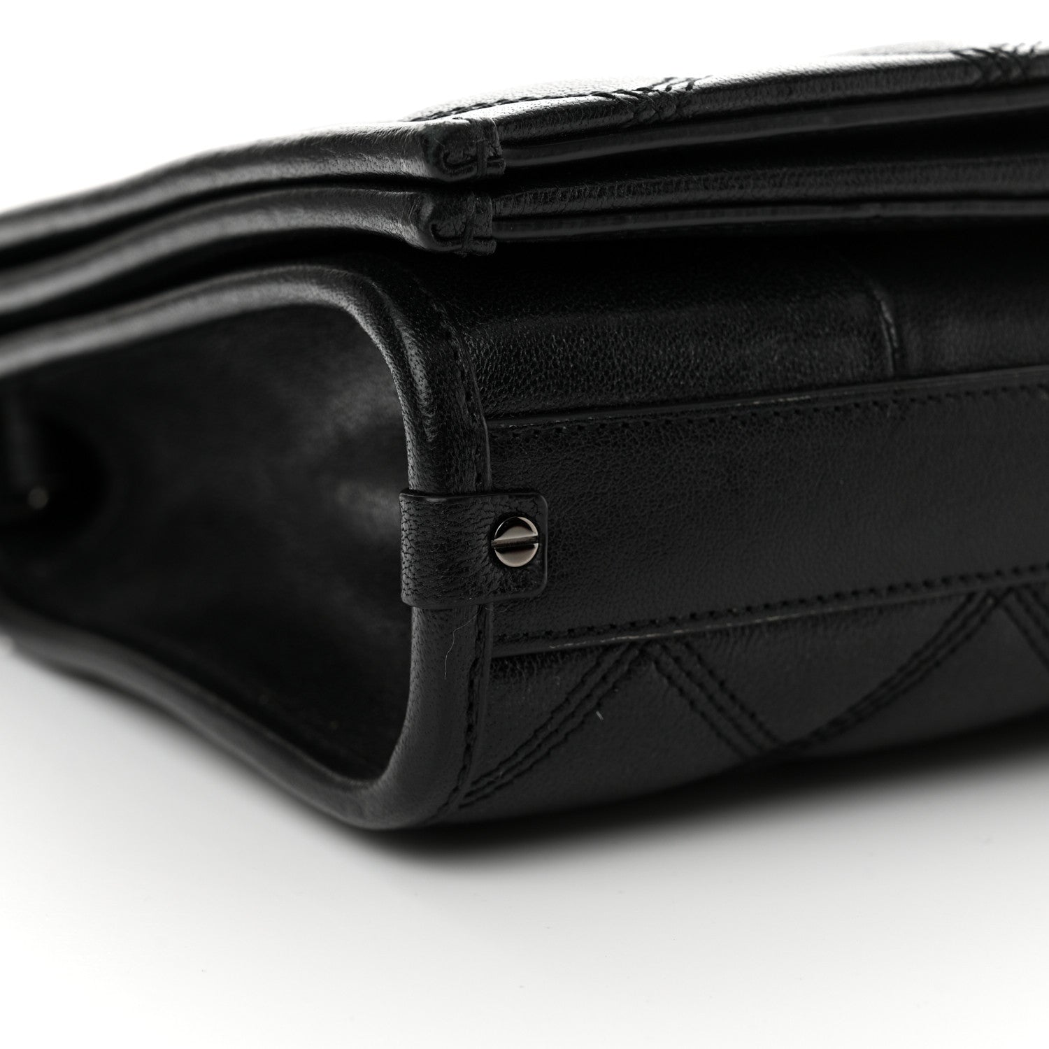 Saint Laurent Lambskin Diamond Quilted Becky Chain Wallet Black 8 of 10
