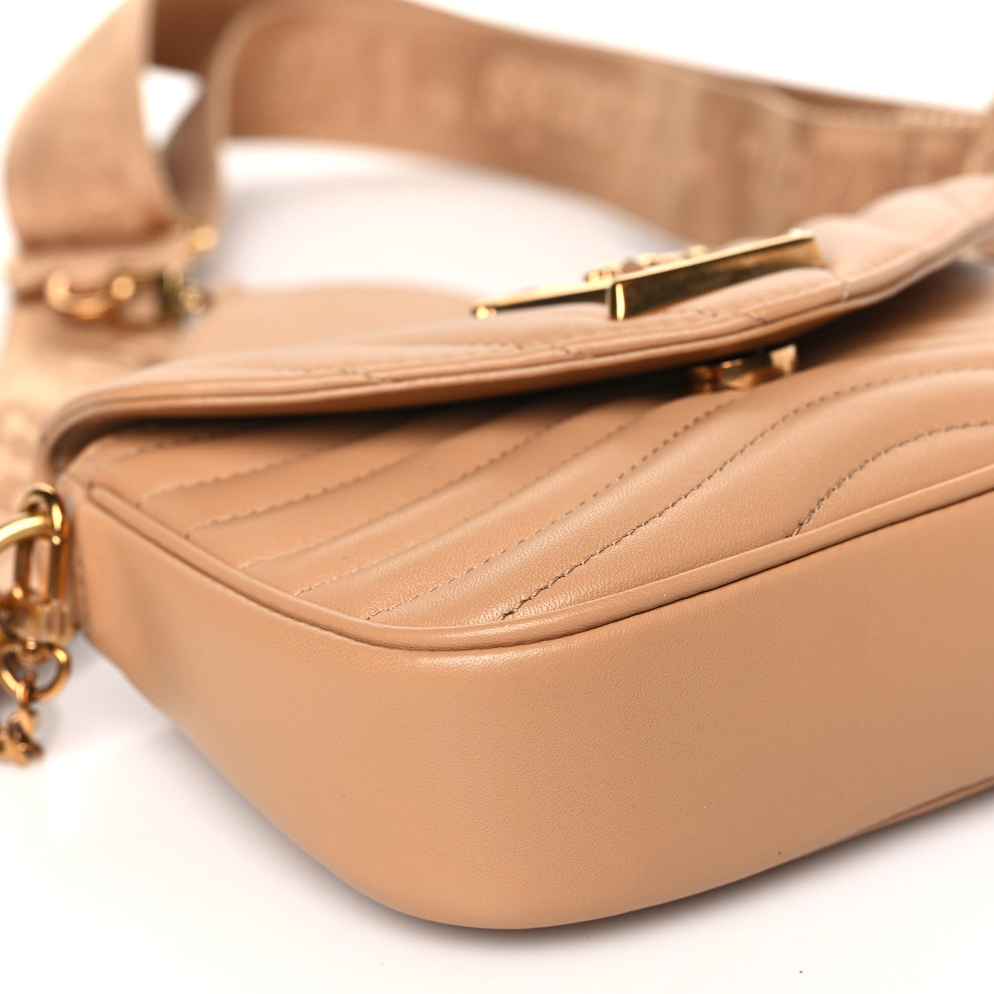 Calfskin New Wave Multi Pochette Arizona