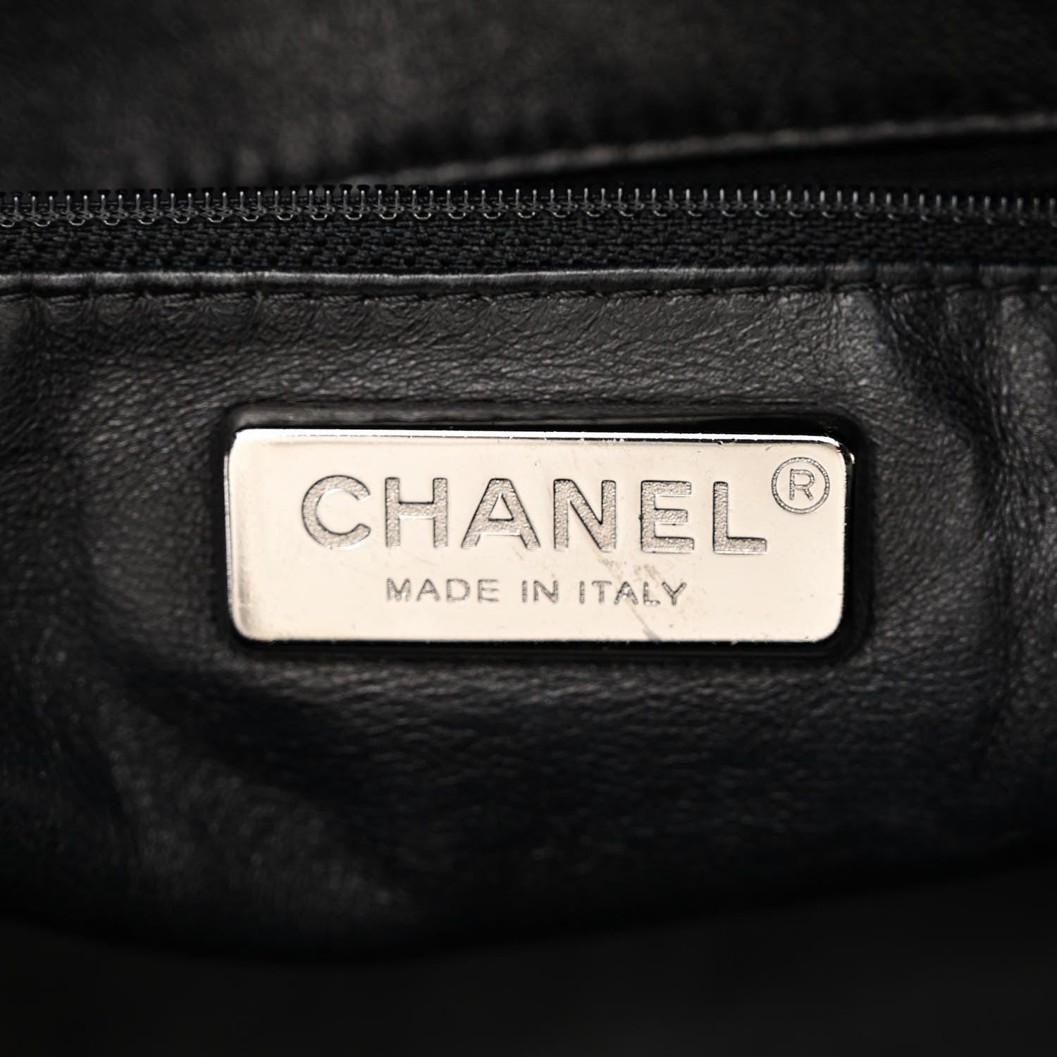 Chanel Smooth Calfskin Medium Luxe Ligne Bowler Black 6 of 10