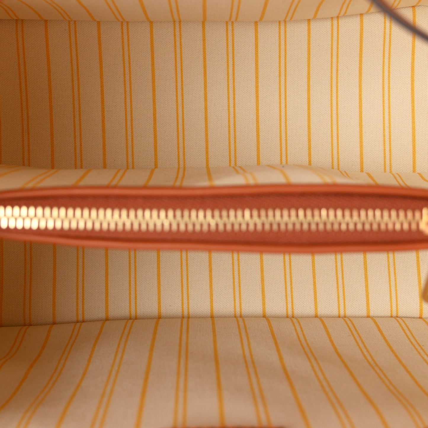 Raffia Calfskin Monogram Neonoe MM Tan