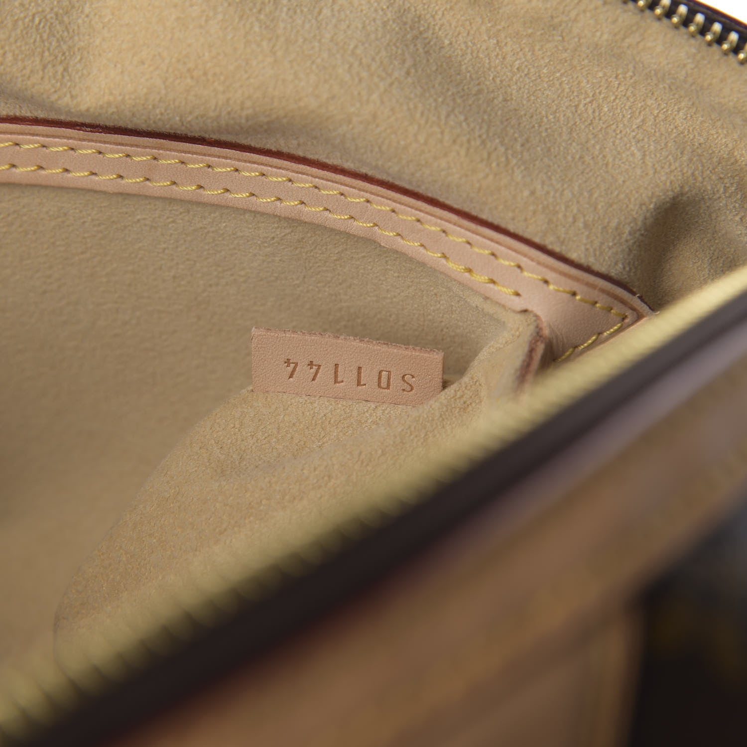 Louis Vuitton Monogram Retiro PM 8 of 10