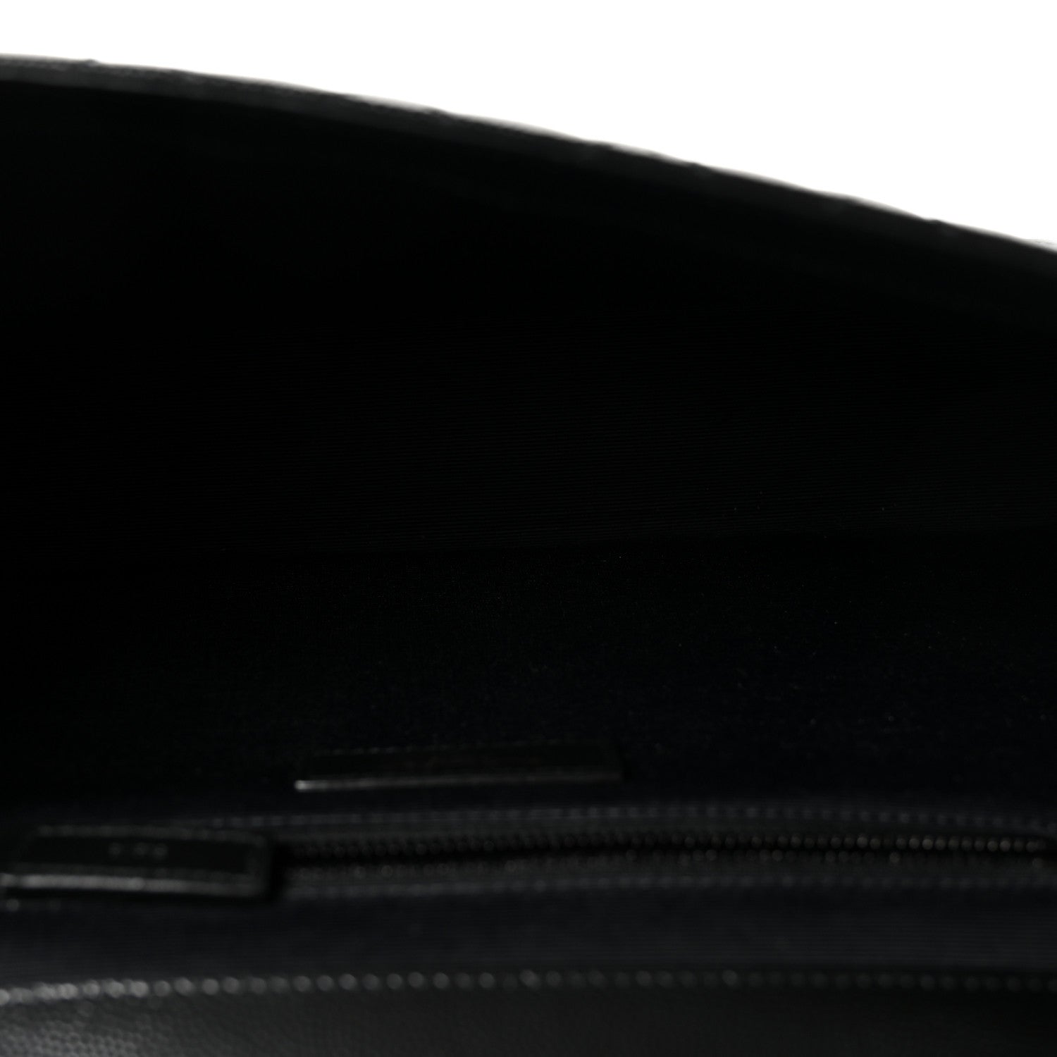 Saint Laurent Grain De Poudre Textured Mixed Matelasse Large Triquilt Monogram Monochrome Satchel Black 5 of 9