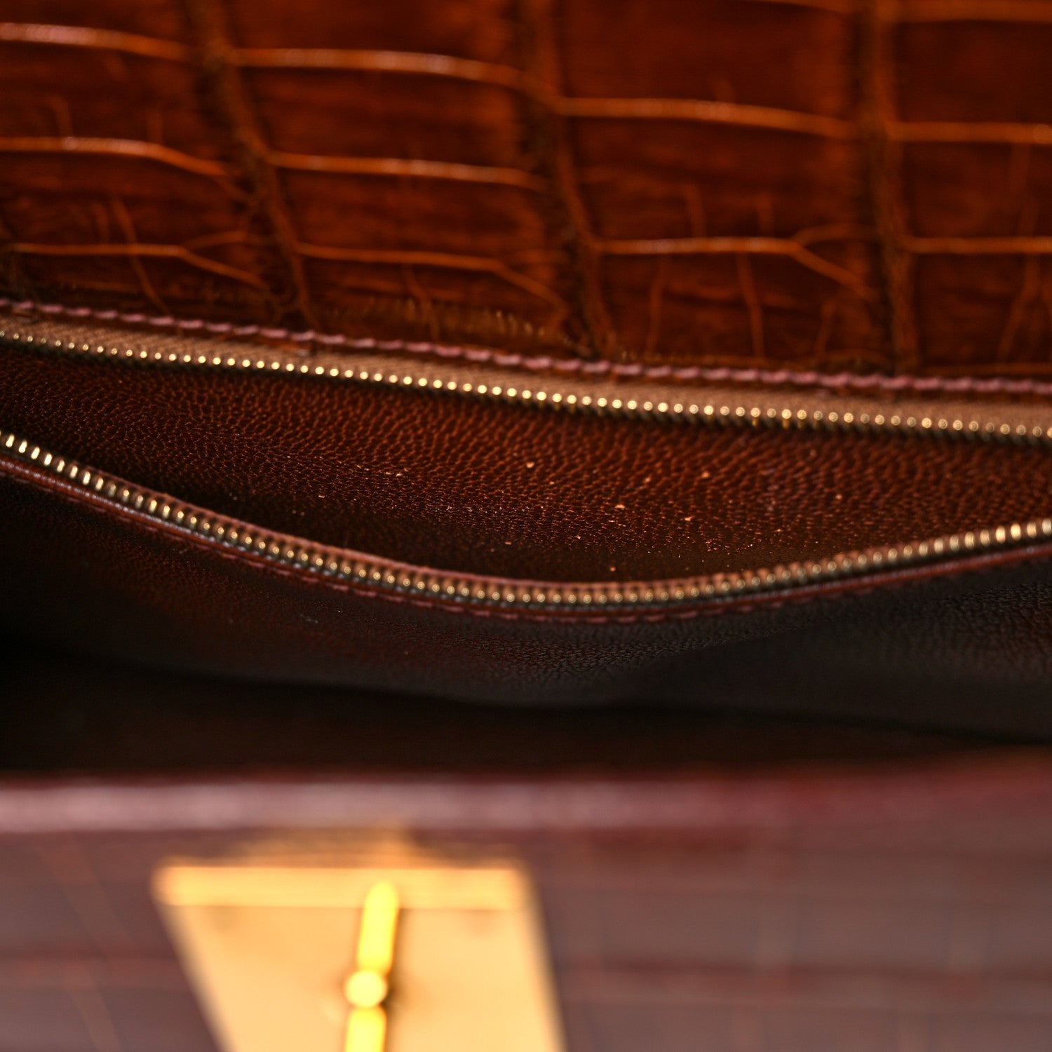 Hermes Shiny Niloticus Crocodile Kelly Sellier 28 Miel 13 of 34