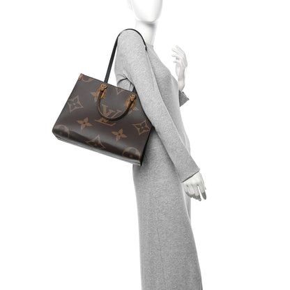Louis Vuitton Reverse Monogram Giant Onthego MM 2 of 9