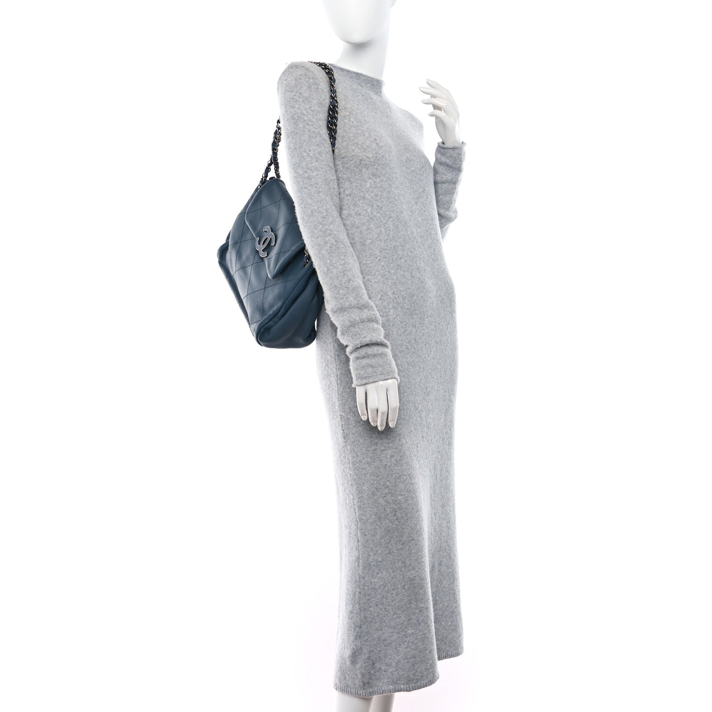 Washed Calfskin Quilted Hamptons Flap Bag Blue