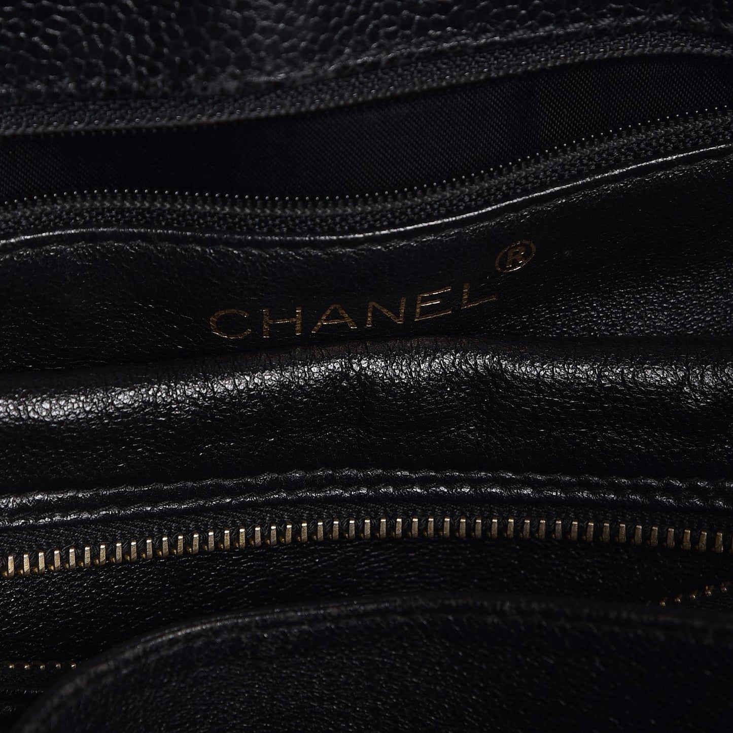 Caviar Quilted Shoulder Bag Black