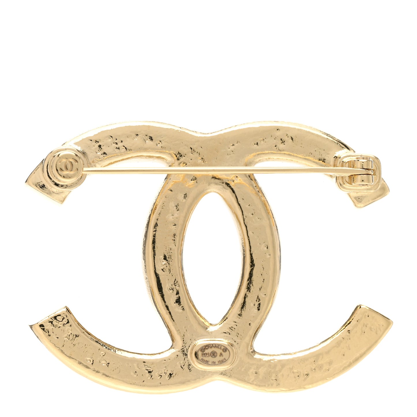 Metal CC Brooch Gold