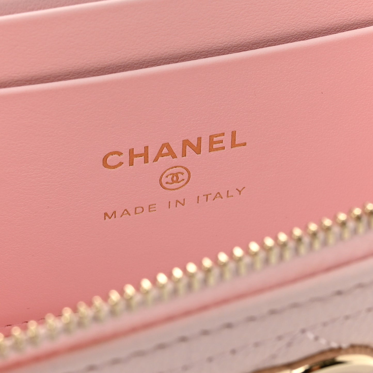 Caviar Quilted Top Handle Slim Vanity With Chain Light Pink