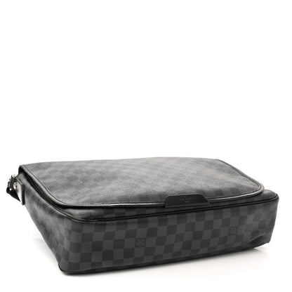 Louis Vuitton Damier Graphite Daniel GM 4 of 13