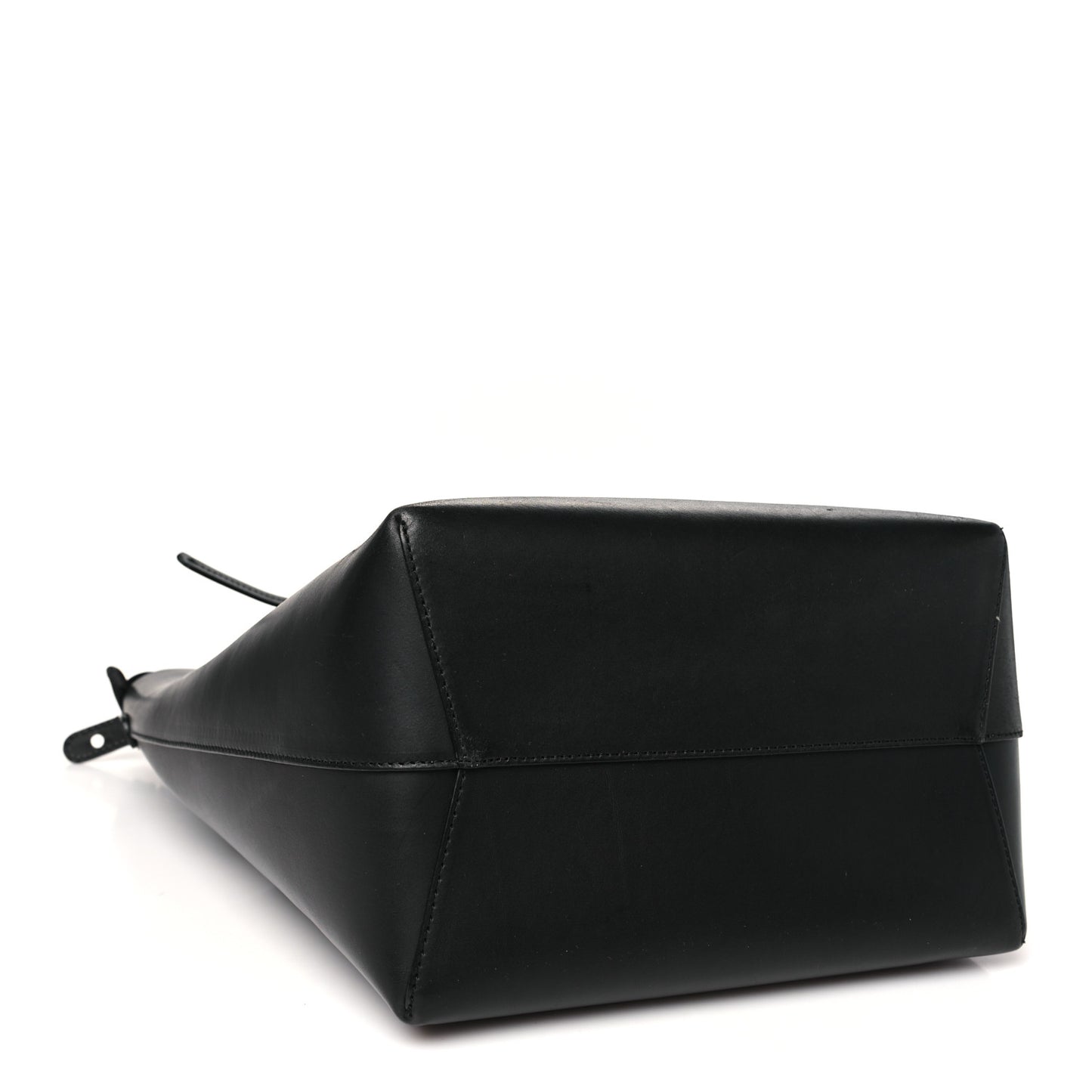 Vegetable Tanned Calfskin Bucket Bag Black Royal