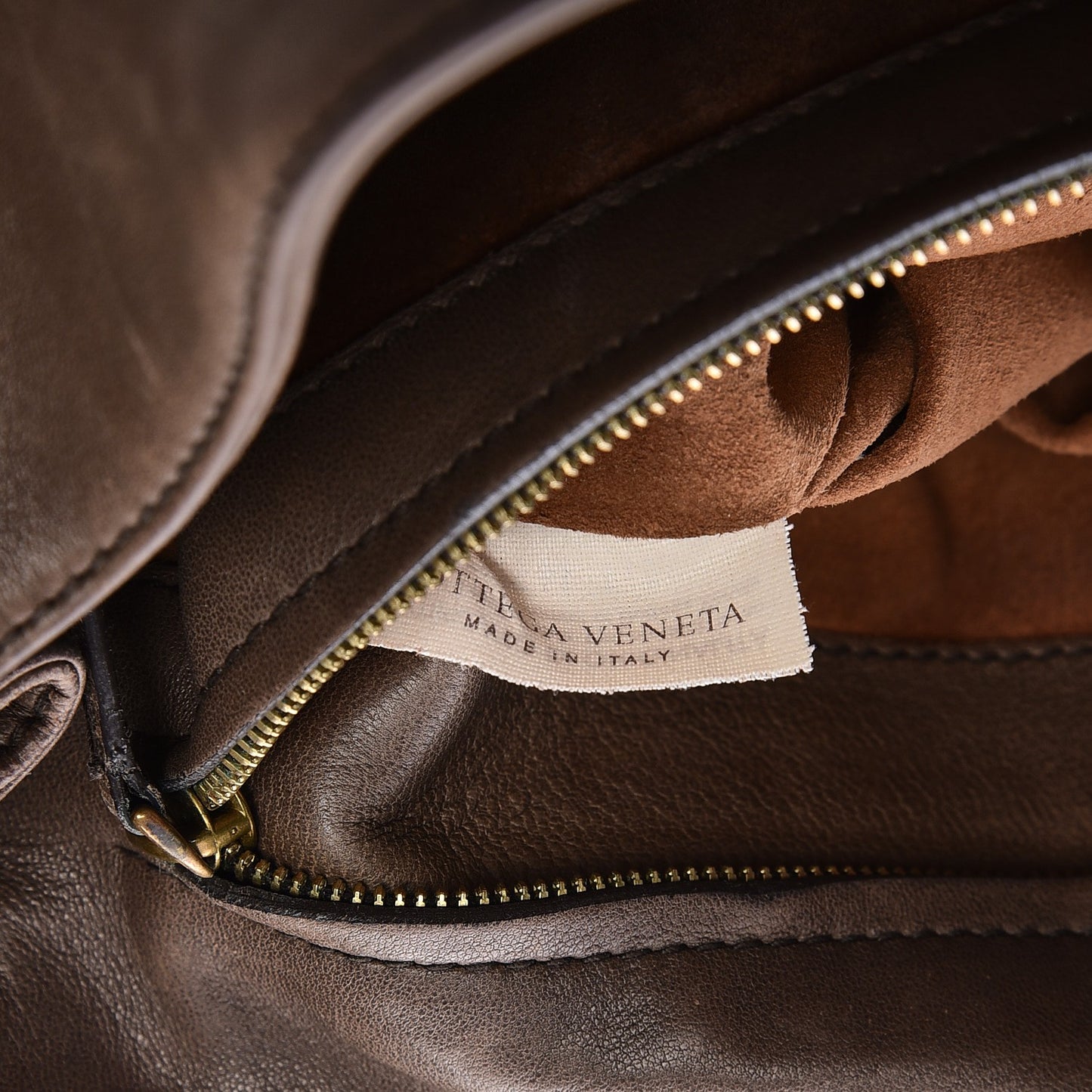 Nappa Intrecciato Napoli Shoulder Bag Pepe