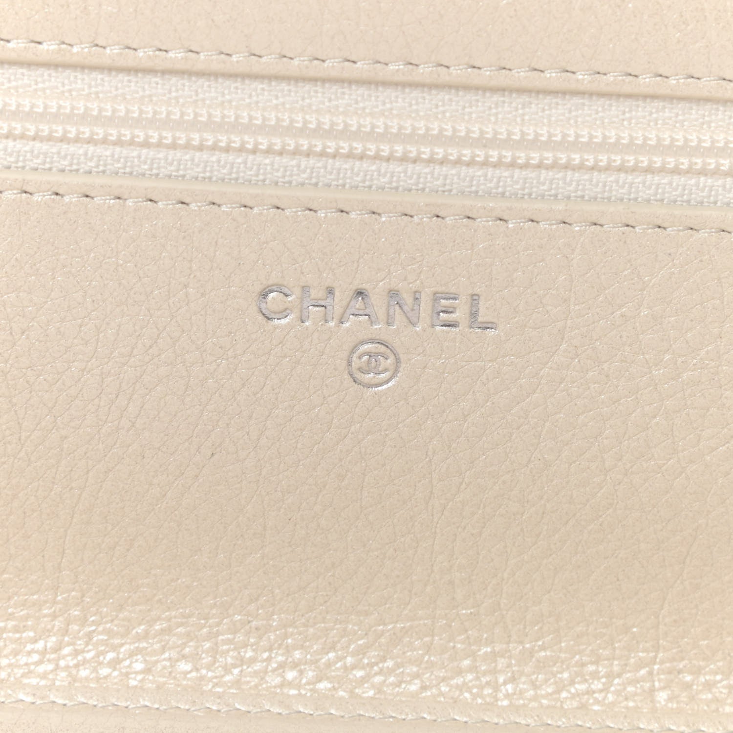 Chanel Metallic Calfskin Lucky Charms Casino 2.55 Reissue Wallet On Chain WOC Ivory 6 of 14