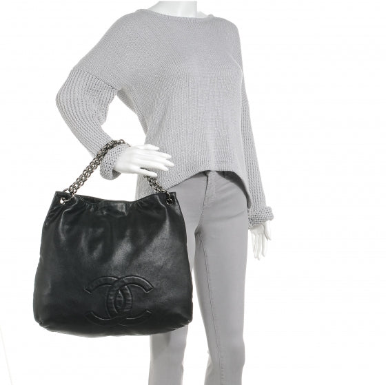 Chanel Lambskin Soft and Chain Large Hobo Black 2 of 7
