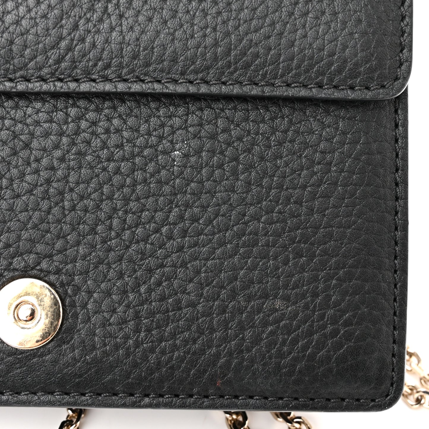 Pebbled Calfskin Rockstud Wallet On Chain Black