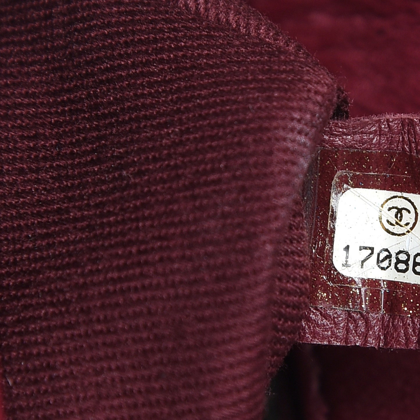 Calfskin Perfect Edge Medium Flap Burgundy