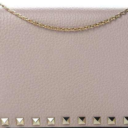 Valentino Garavani Pebbled Calfskin Rockstud Wallet on Chain Poudre 8 of 11