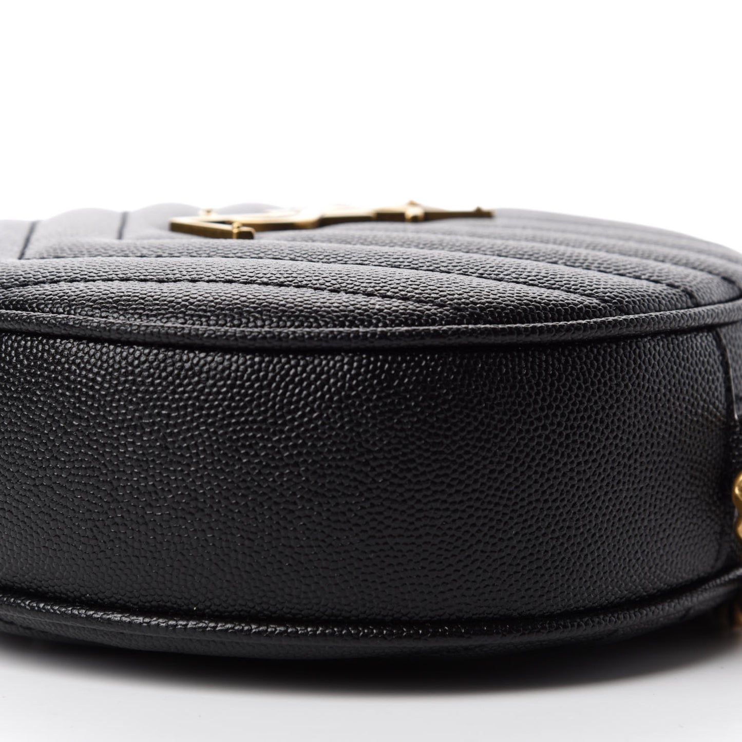 Grain De Poudre Matelasse Chevron Quilted Round Vinyle Camera Bag Black