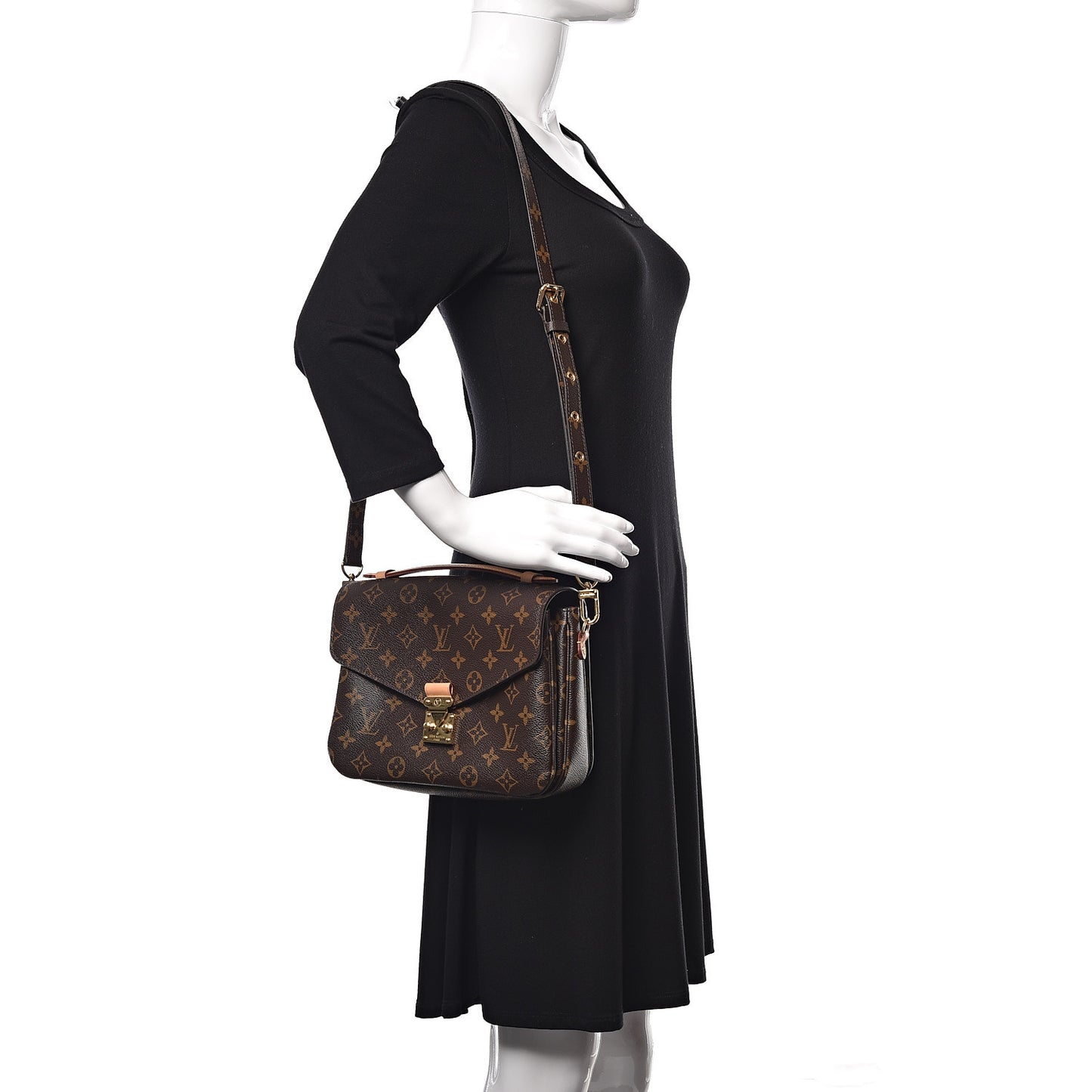 Monogram Pochette Metis