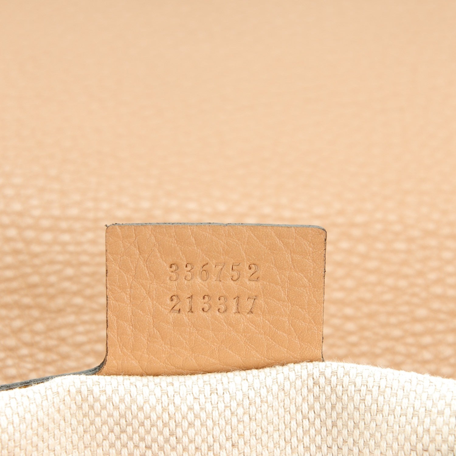Gucci Pebbled Calfskin Medium Soho Flap Crossbody Camelia 7 of 7