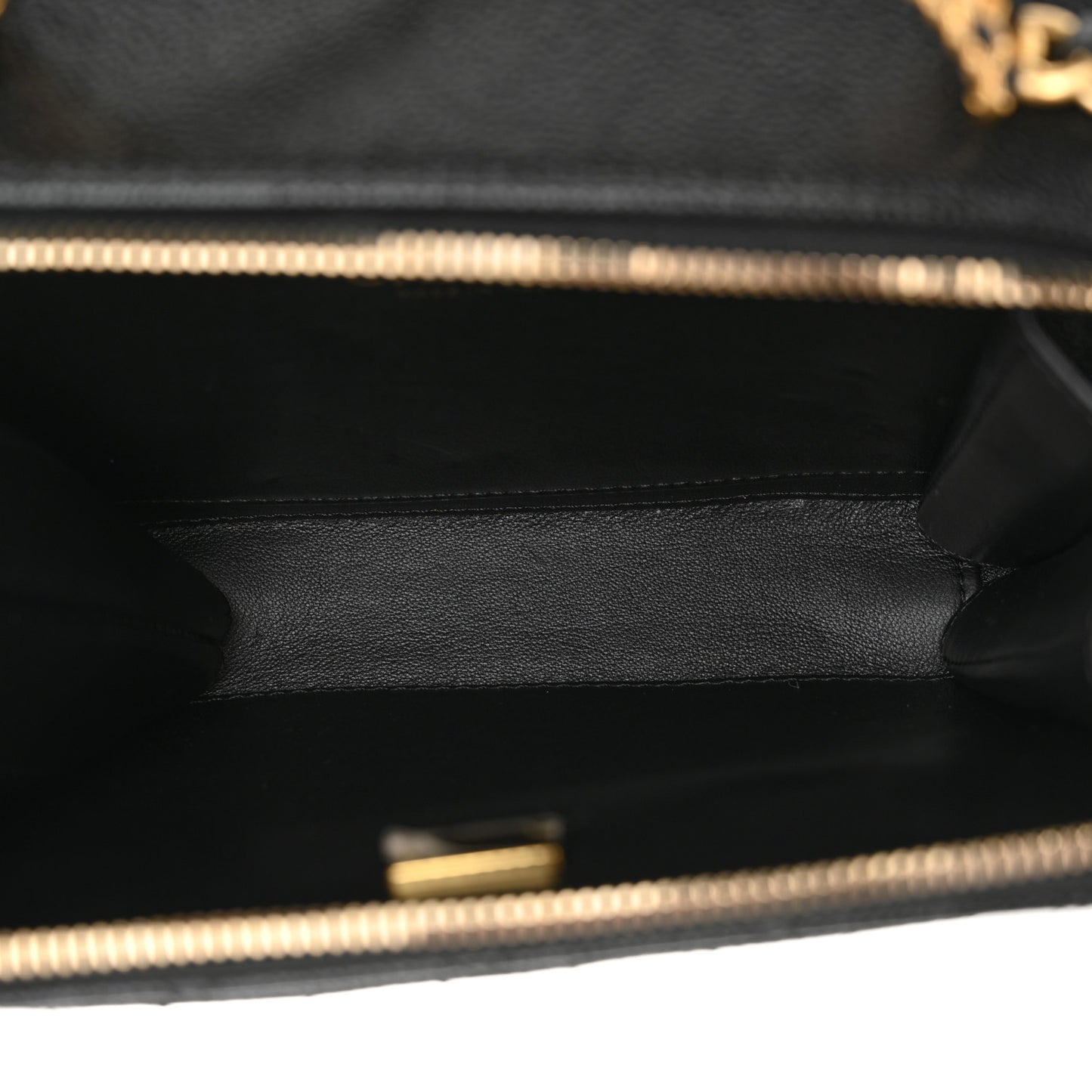 Caviar Quilted Small Pick Me Up Vanity Case Black