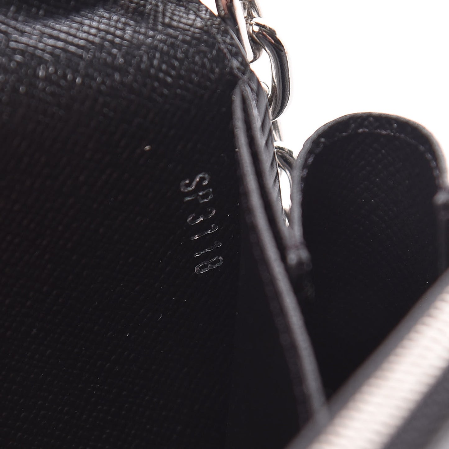 Epi LV Stories Twist Chain Wallet Black