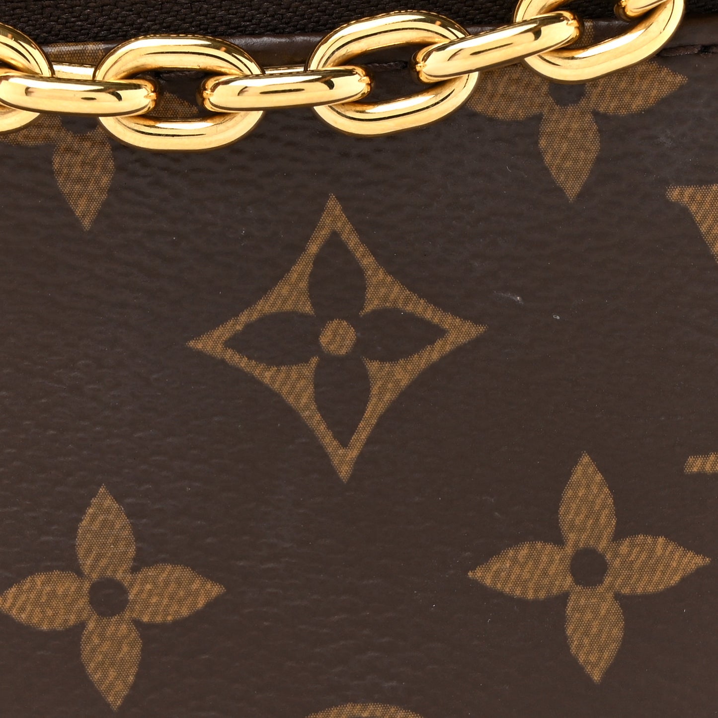 Monogram Loop