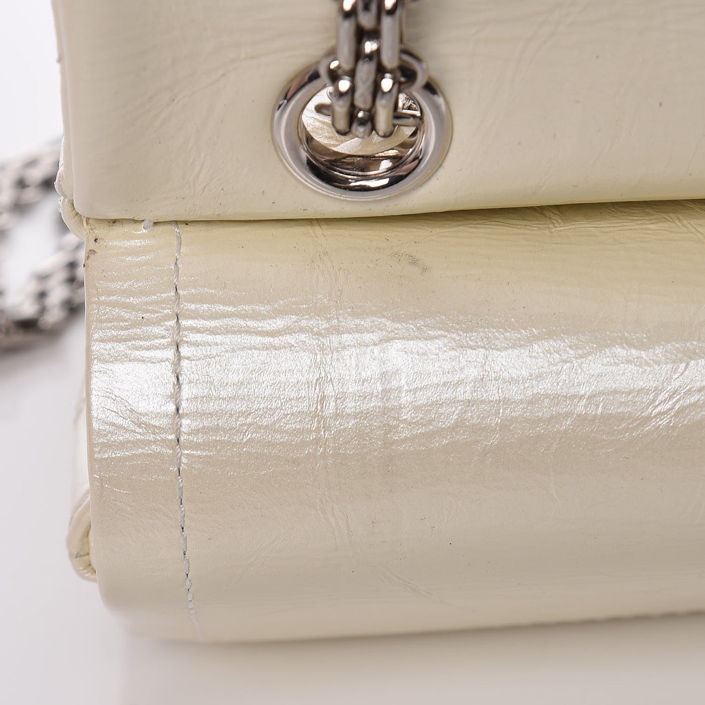 Metallic Aged Calfskin Quilted 2.55 Reissue 226 Flap White