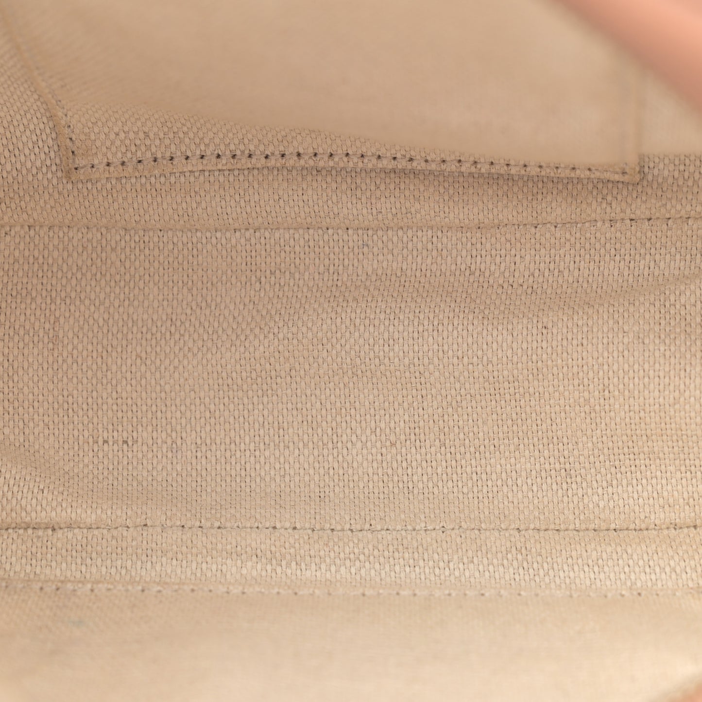 Pebbled Calfskin Small Soho Disco Bag Camelia