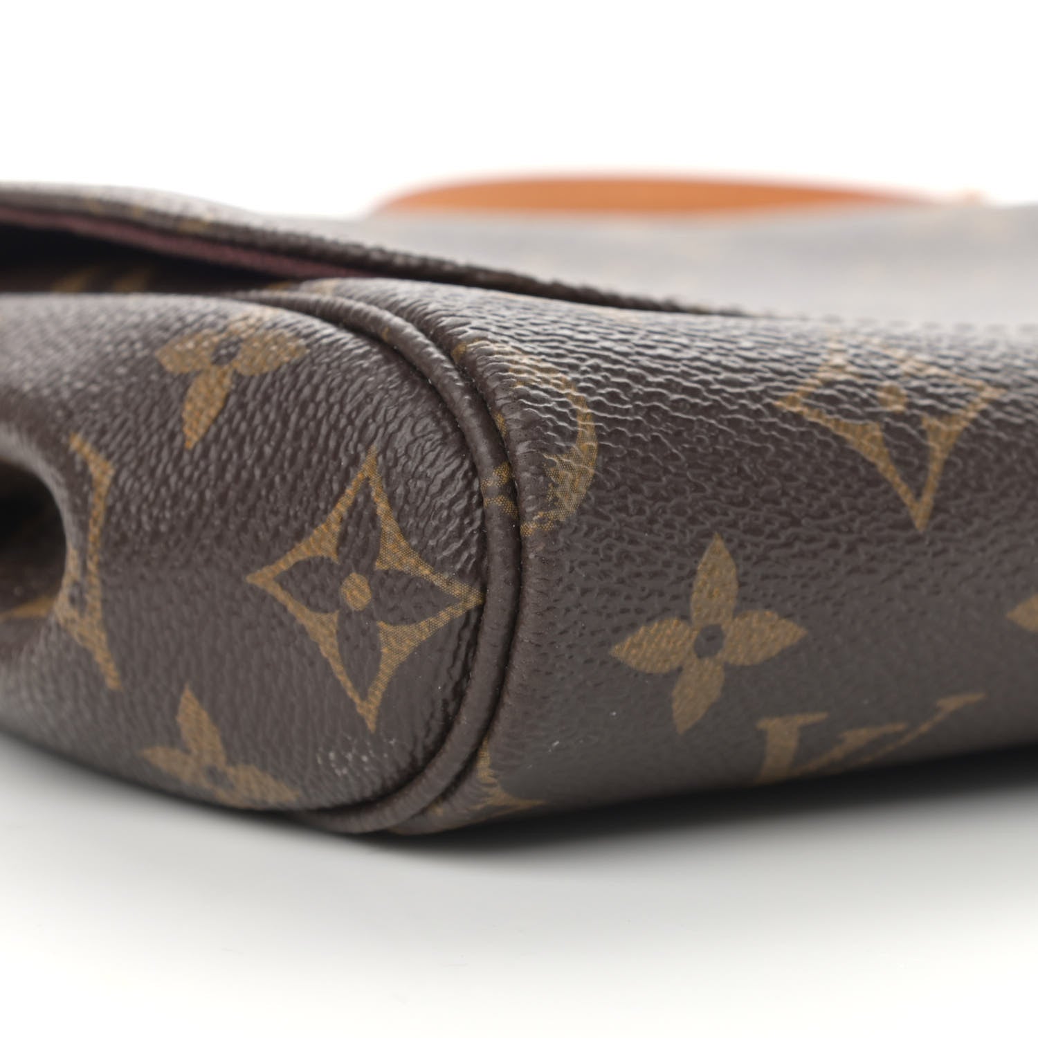 Louis Vuitton Monogram Favorite MM 9 of 15