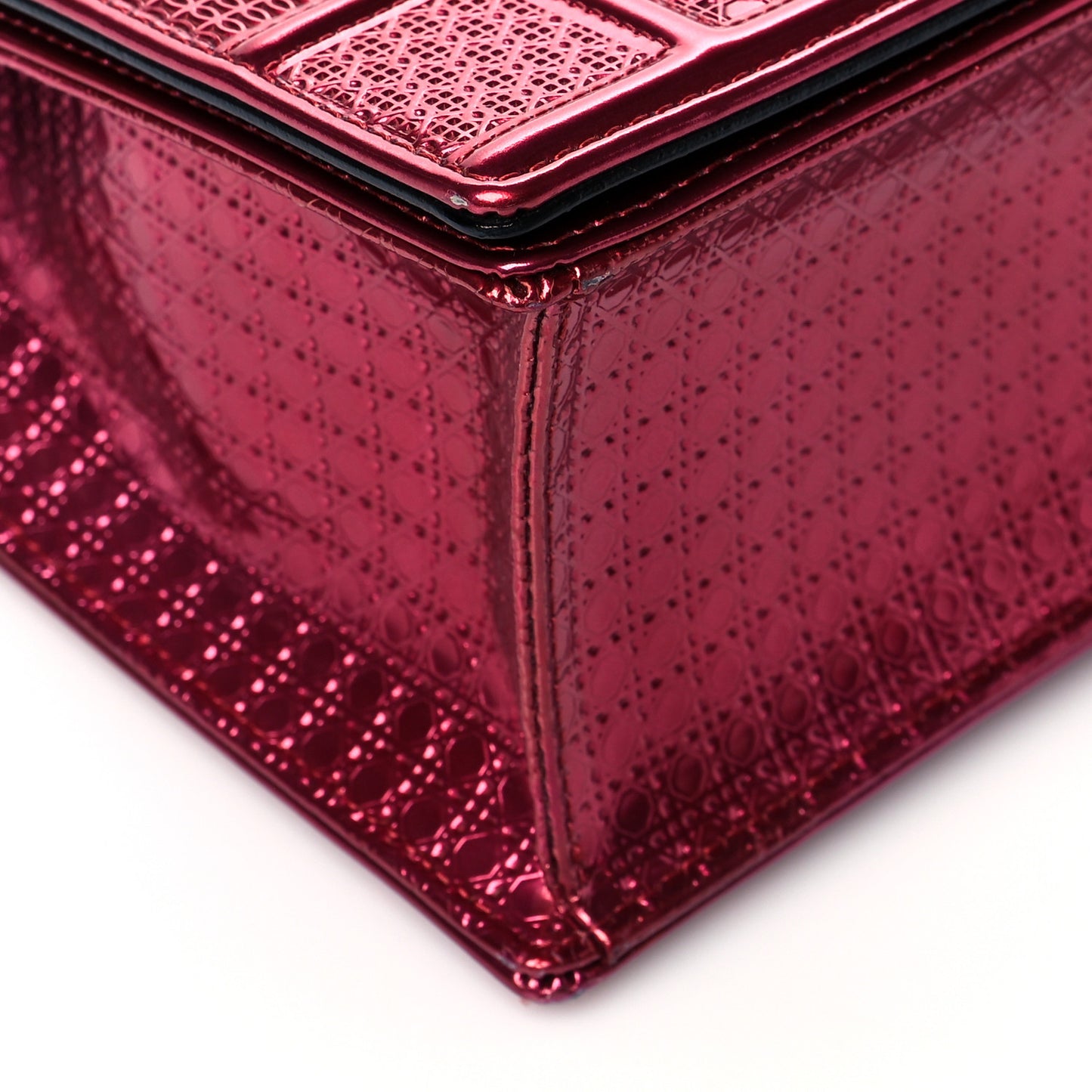 Metallic Patent Micro-Cannage Medium Diorama Flap Bag Red