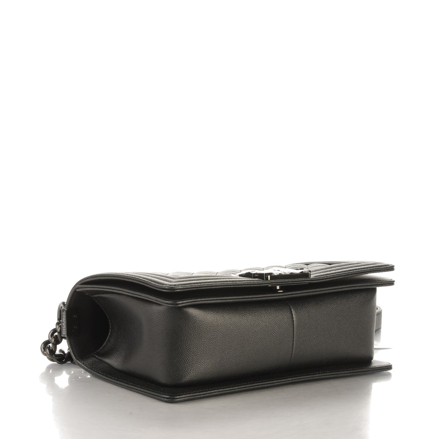 Caviar Quilted Medium Boy Flap So Black