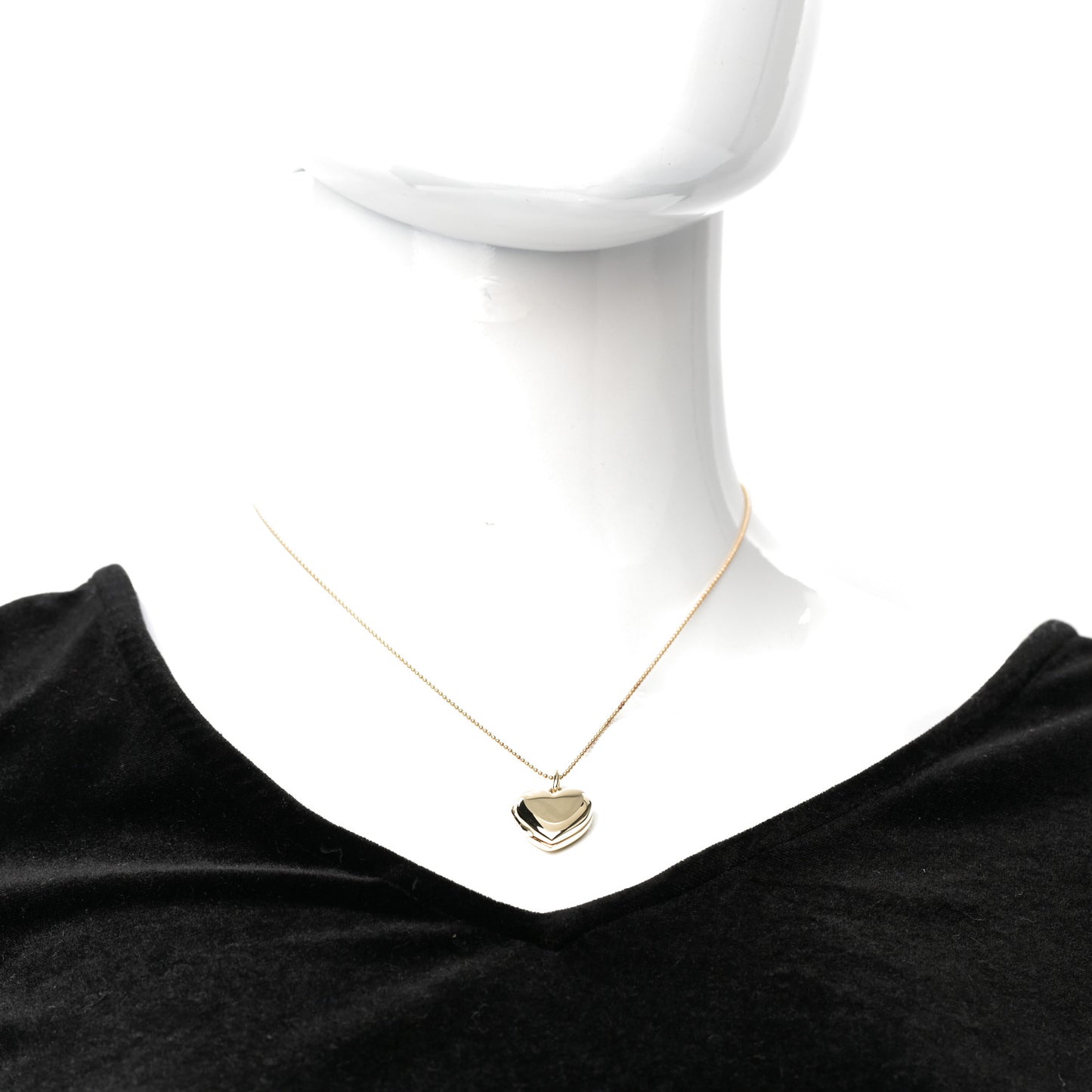18K Yellow Gold Heart Locket Pendant Necklace