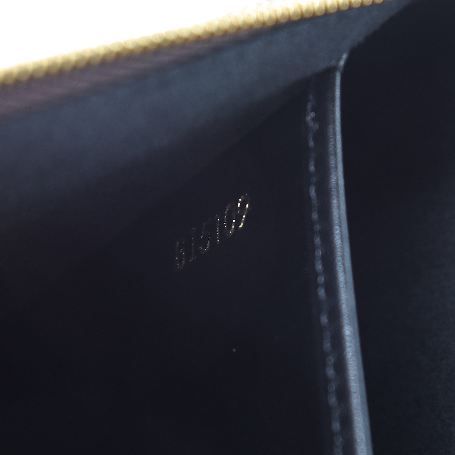 Louis Vuitton Monogram World Tour Double Zip Pochette 8 of 12