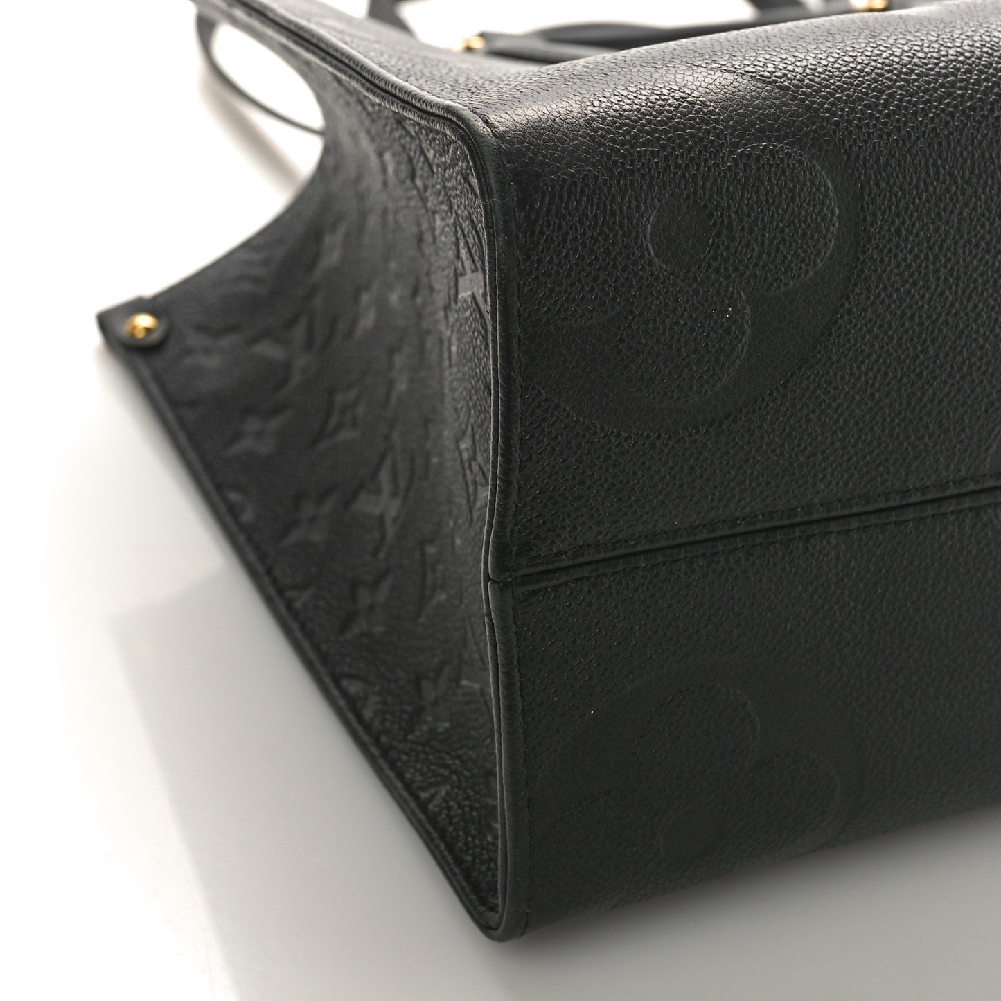 Empreinte Monogram Giant Onthego MM Black