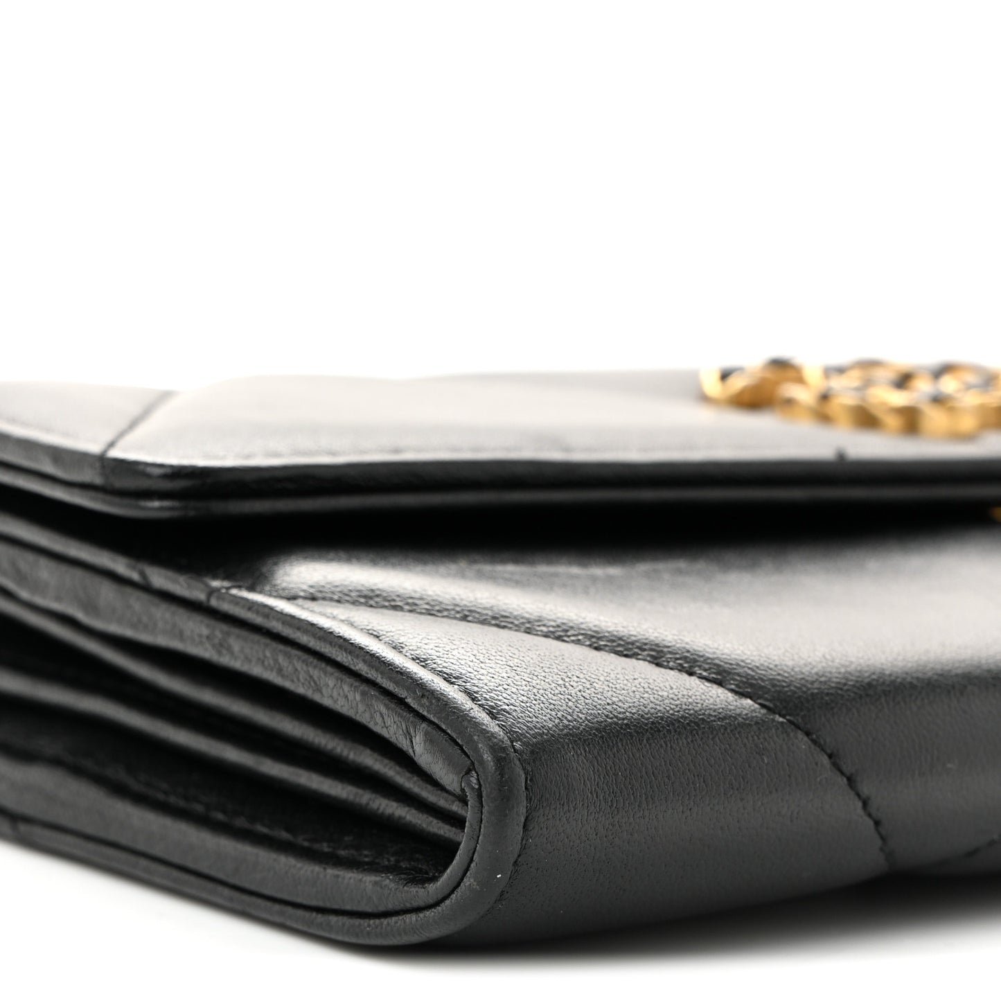 Lambskin Quilted Chanel 19 Flap Wallet Black