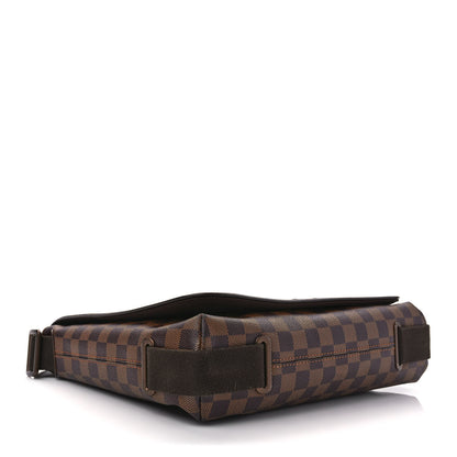 Louis Vuitton Damier Ebene Brooklyn MM 4 of 11