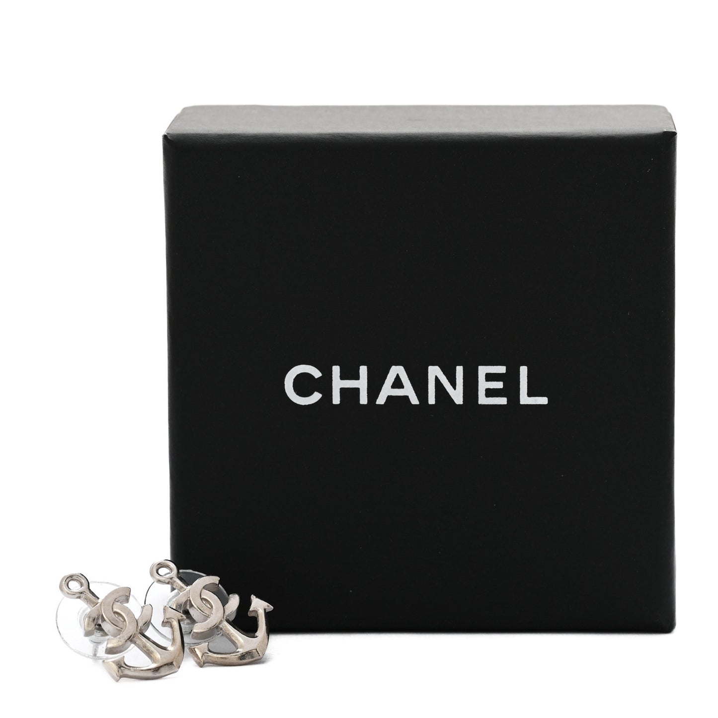 Metal Anchor CC Earrings Silver