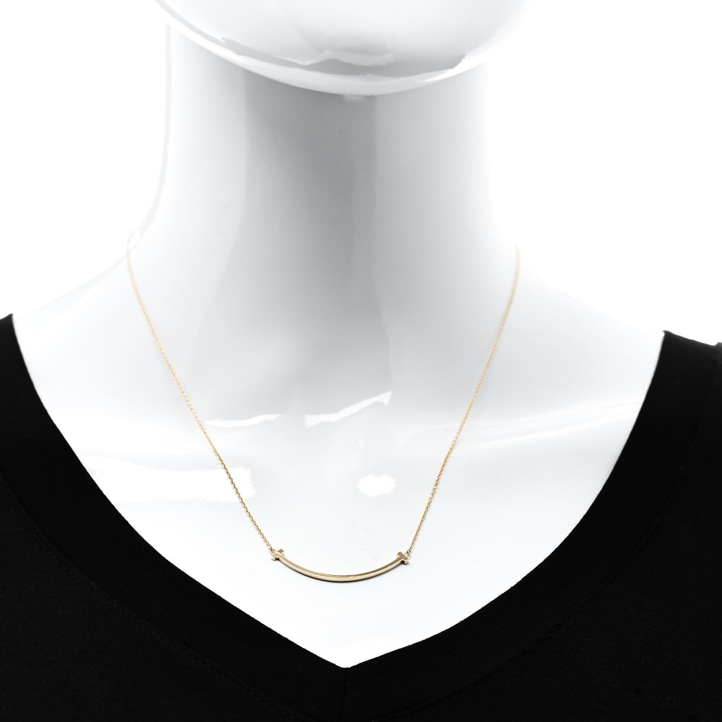 18K Yellow Gold Small T Smile Pendant Necklace