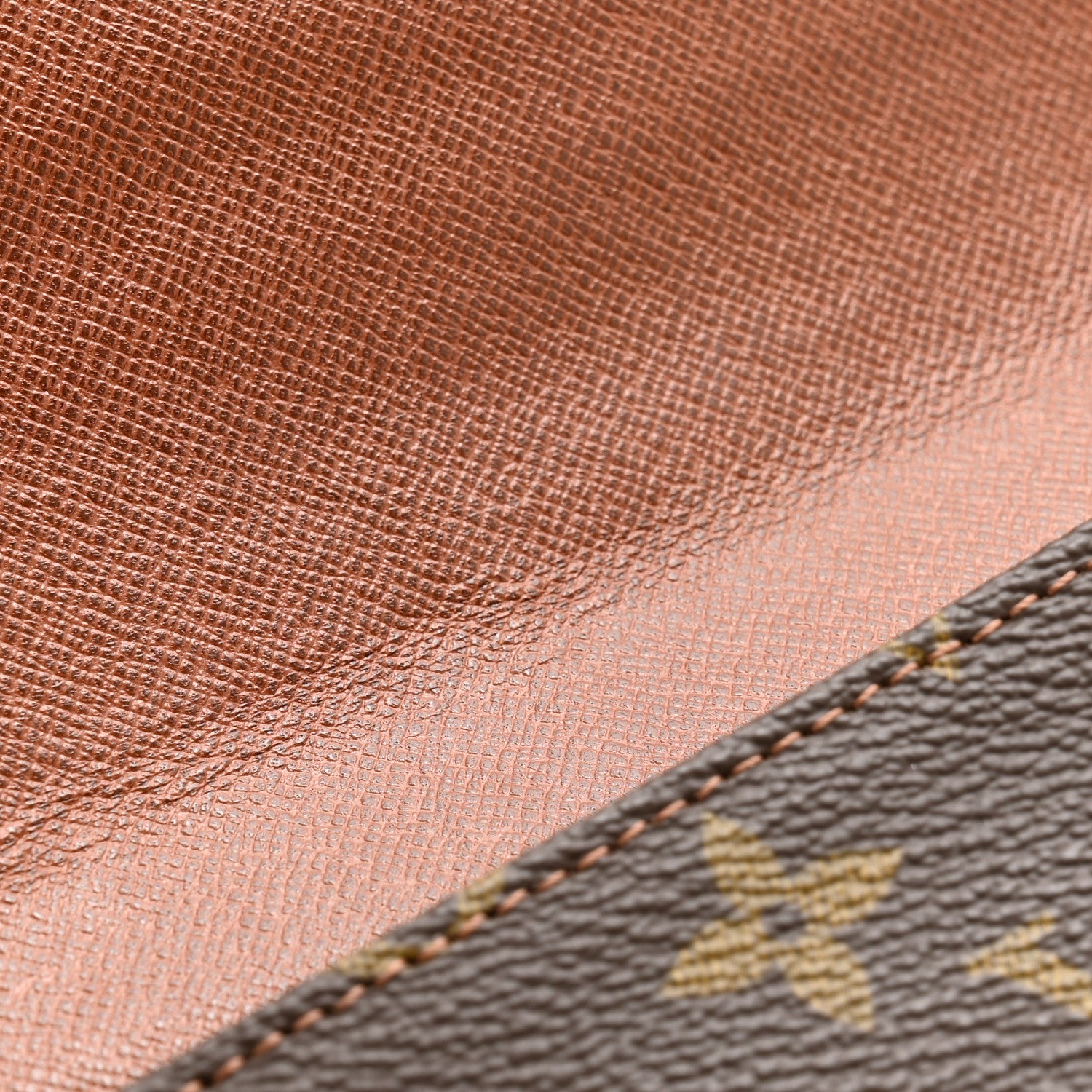 Louis Vuitton Monogram Pochette Dame 29 8 of 9