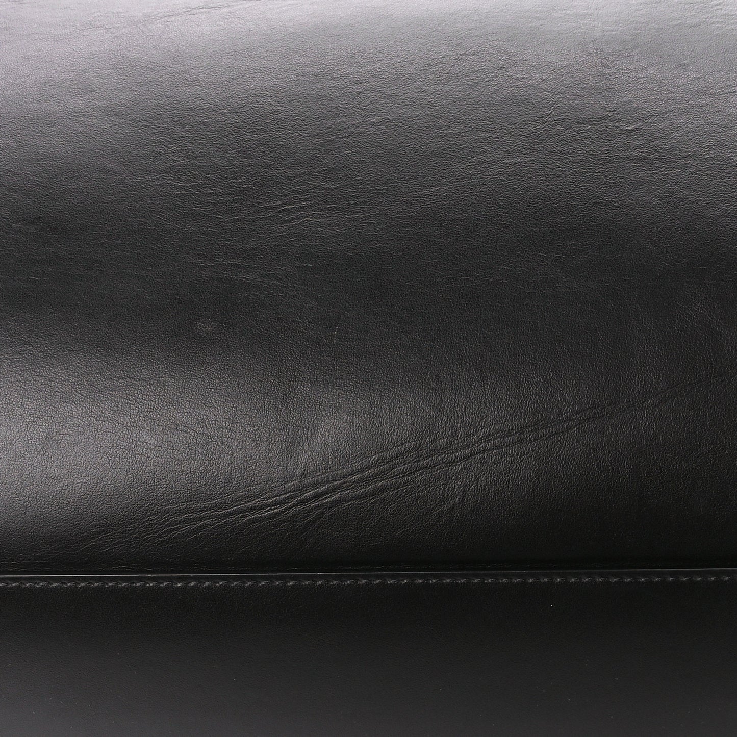 Smooth Calfskin Large Soft Antigona Black