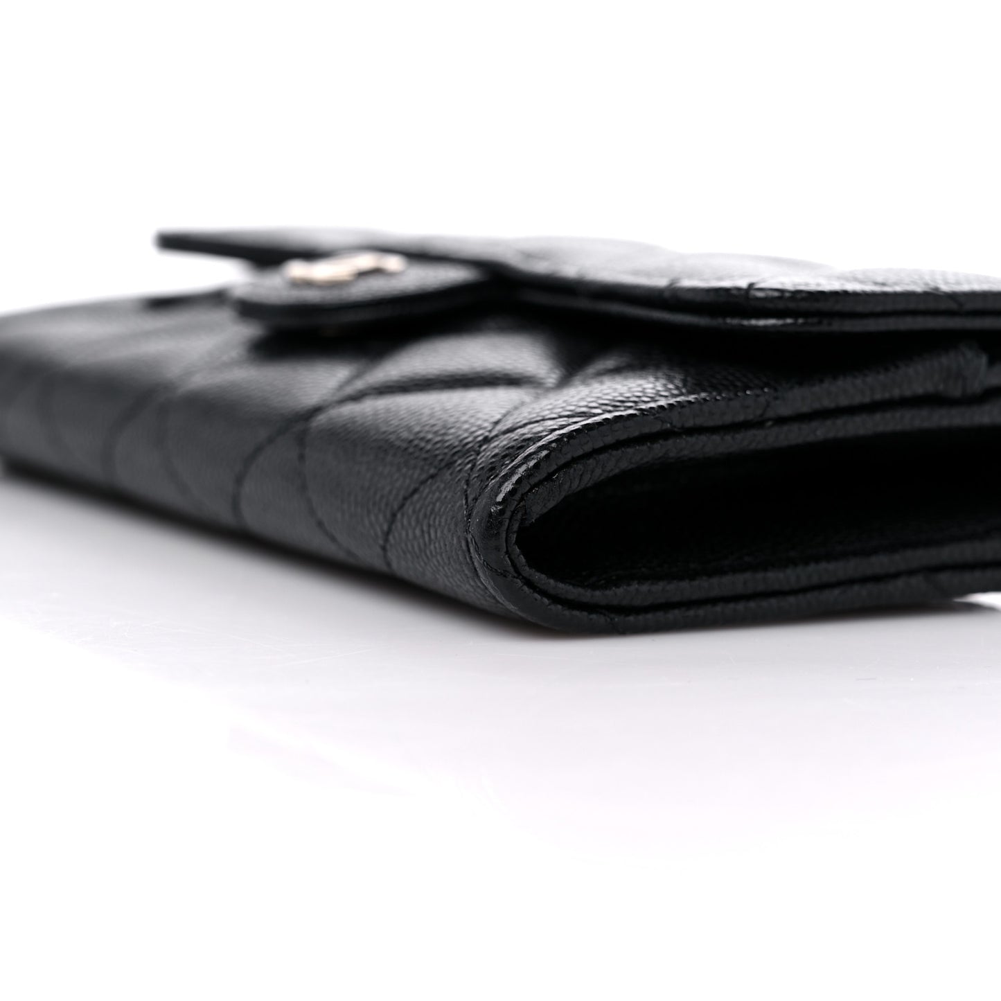 Caviar Quilted Medium Gusset Flap Wallet Black